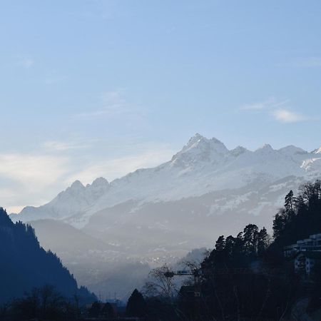 Hotel Raetia Ilanz/Glion ภายนอก รูปภาพ
