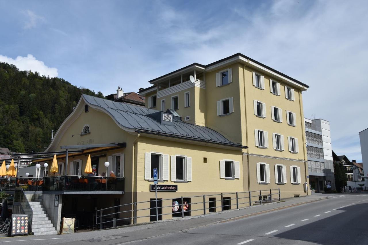 Hotel Raetia Ilanz/Glion ภายนอก รูปภาพ