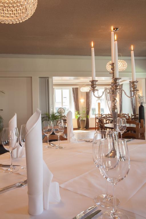 Hotel Raetia Ilanz/Glion ภายนอก รูปภาพ