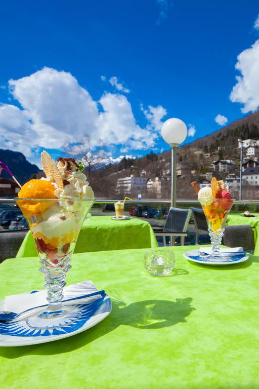 Hotel Raetia Ilanz/Glion ภายนอก รูปภาพ