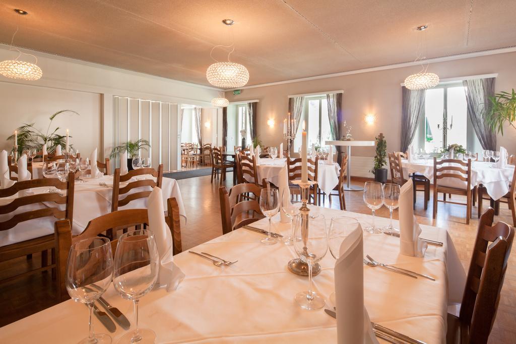 Hotel Raetia Ilanz/Glion ภายนอก รูปภาพ