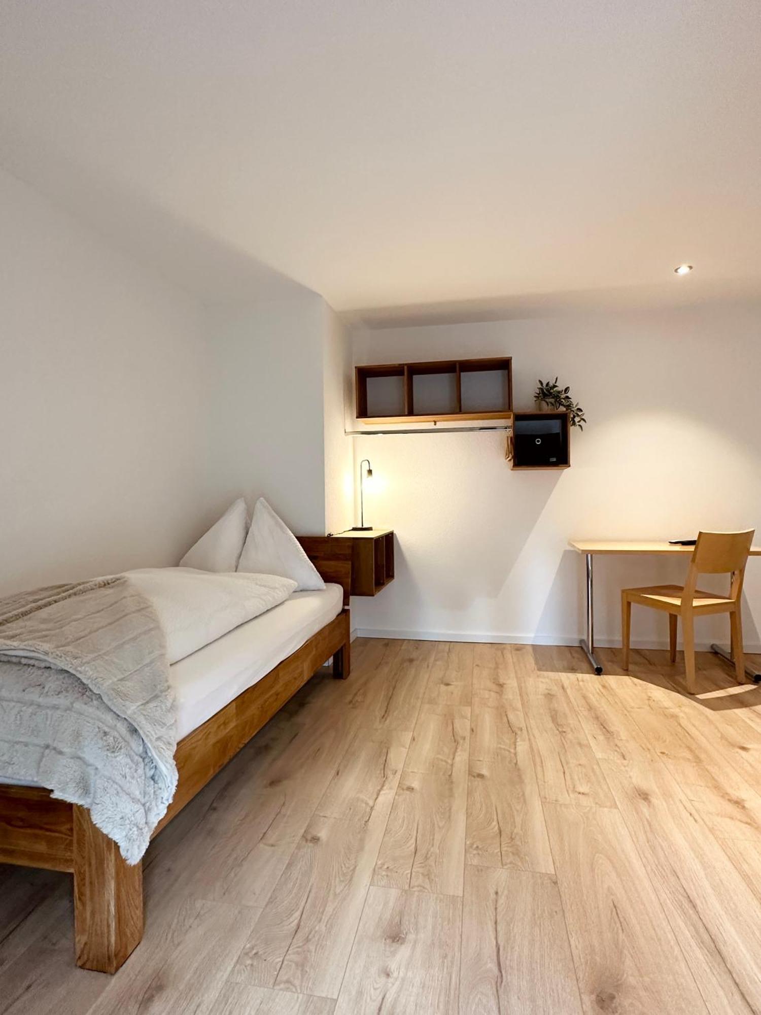 Hotel Raetia Ilanz/Glion ภายนอก รูปภาพ