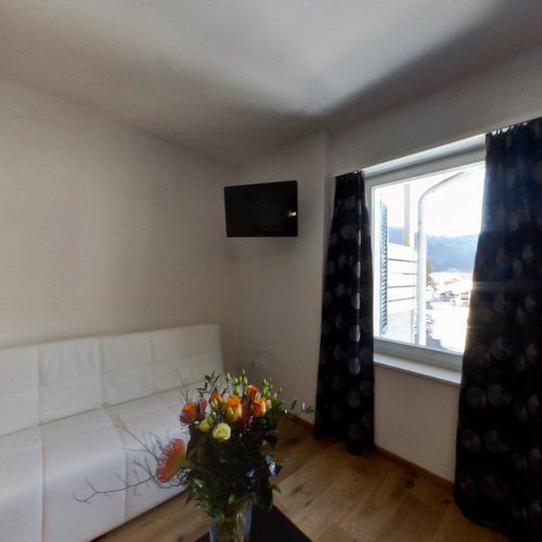 Hotel Raetia Ilanz/Glion ภายนอก รูปภาพ